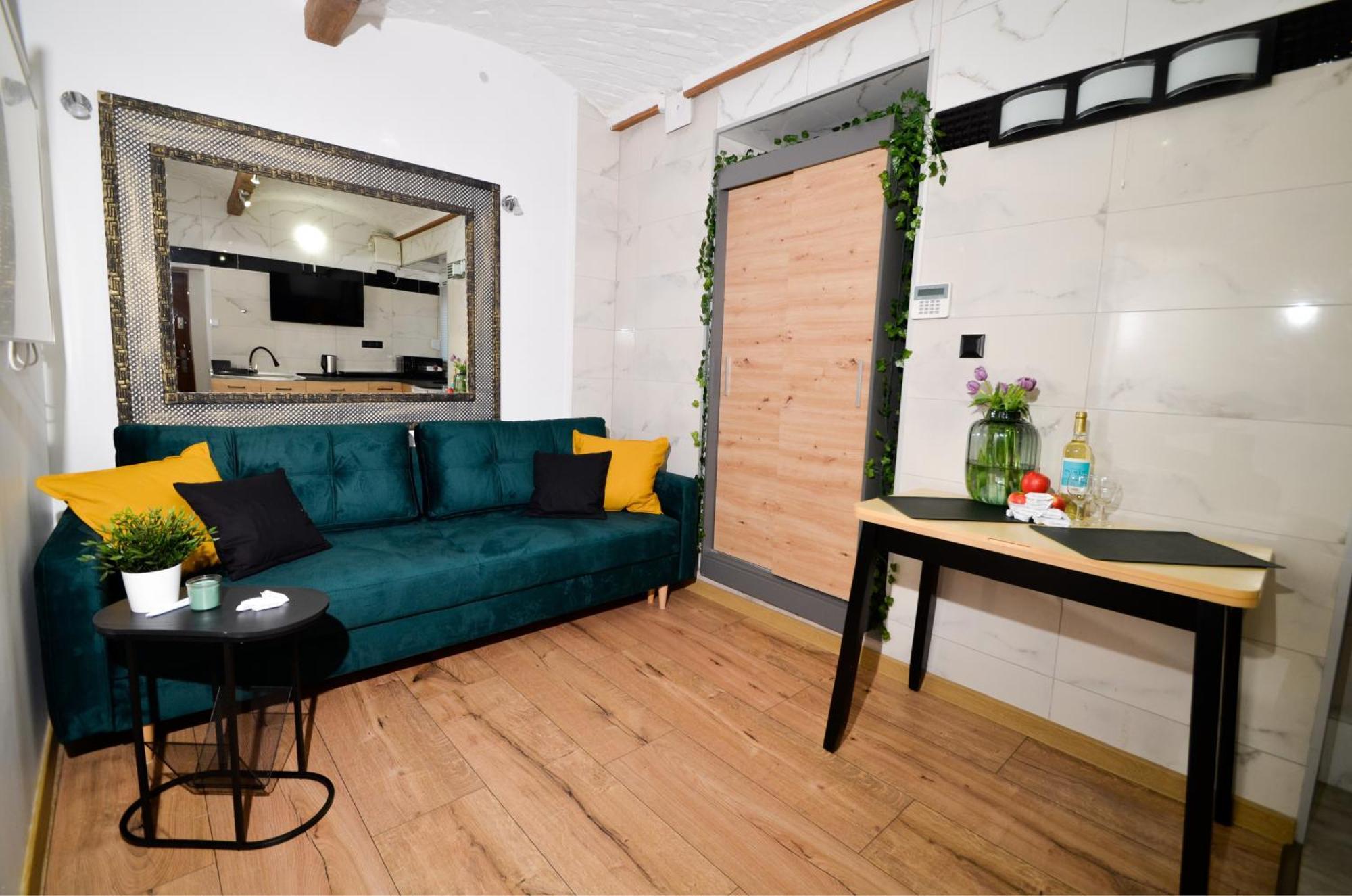 Apartament Kosciuszki 2 By Libertarent Walbrzych Bagian luar foto